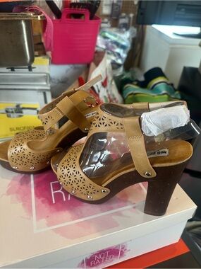 Women’s Tan Laser-Cut Platform Sandals